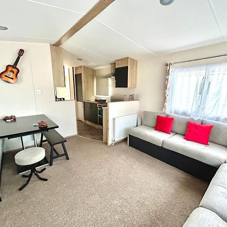 Verbjam 6 Berth Caravan Holiday St Osyth Clacton-On-Sea Exterior foto